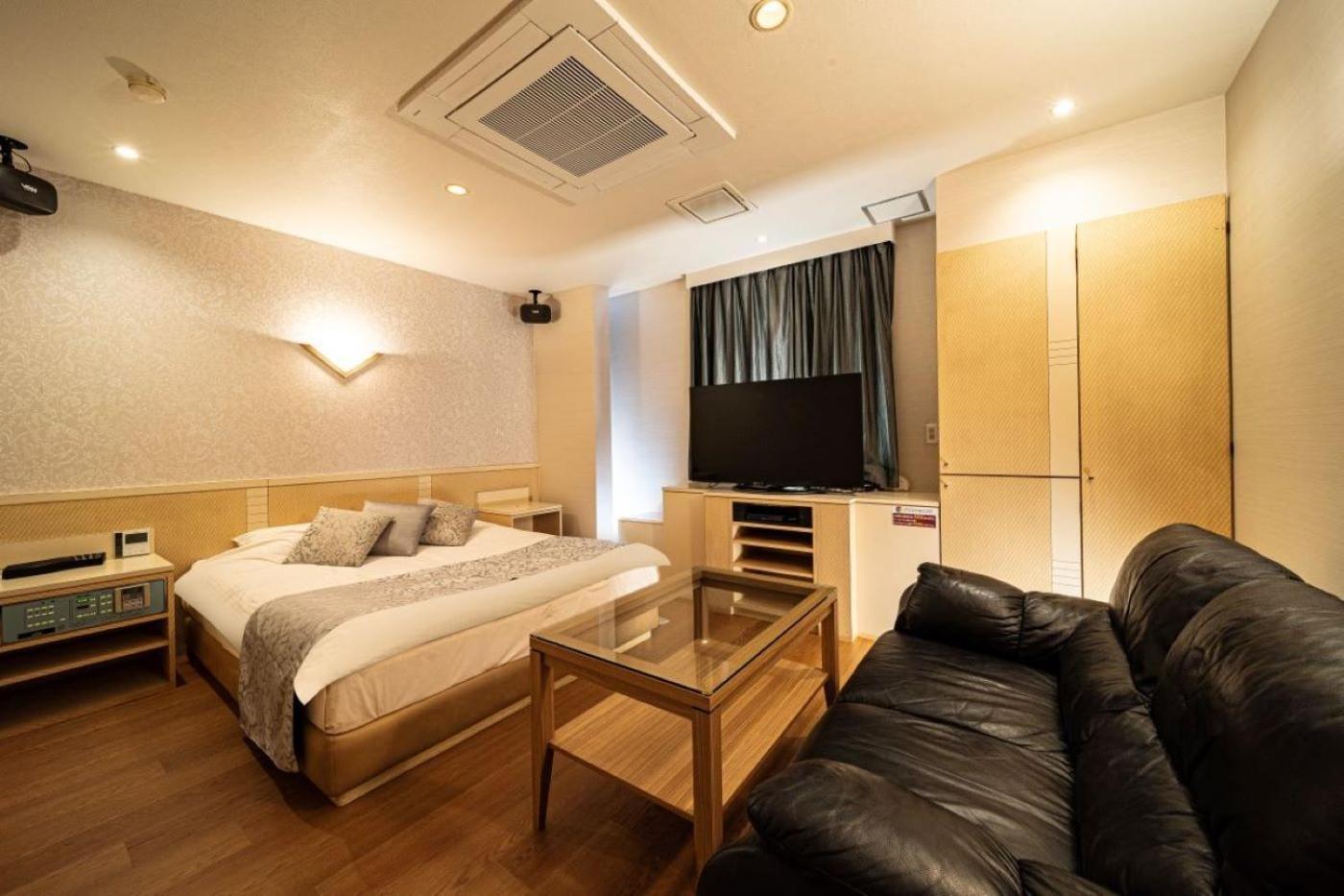 ルトゥール姫路 Retur Himeji 男塾ホテルグループ (Adults Only) מראה חיצוני תמונה